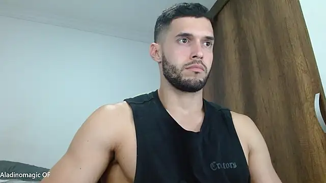 Noah jhonsonn online show from March 3, 2:07 am