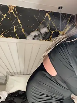 scarlett sexx69 online show from March 4, 11:40 am