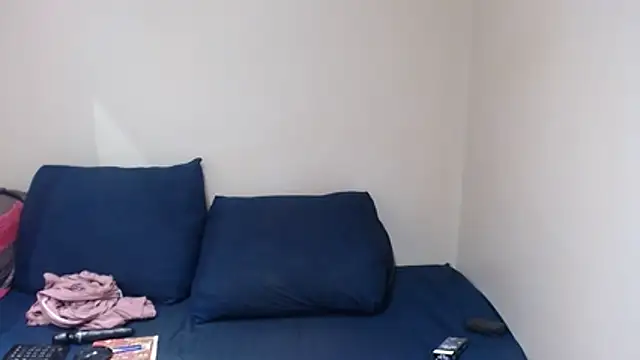 xGIANTEBONY30x online show from May 8, 5:33 am
