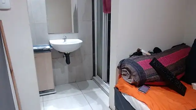 xGIANTEBONY30x online show from March 12, 5:45 am