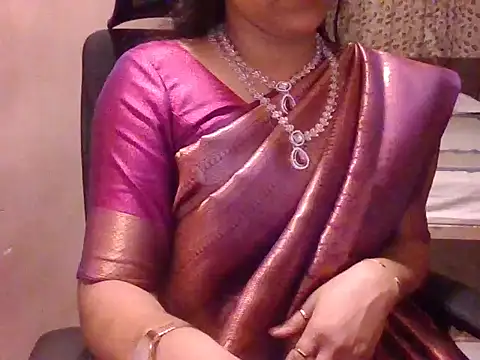 Snapshot of Pinky_4 chatting on June 25, 4:34 pm Pinky 4 online show from June 25, 4:34 pm