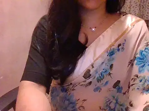 Snapshot of Pinky_4 chatting on July 7, 6:47 am Pinky 4 online show from July 7, 6:47 am