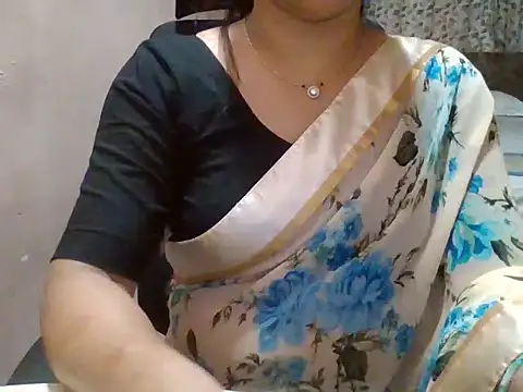 Snapshot of Pinky_4 chatting on July 7, 11:19 pm Pinky 4 online show from July 7, 11:19 pm