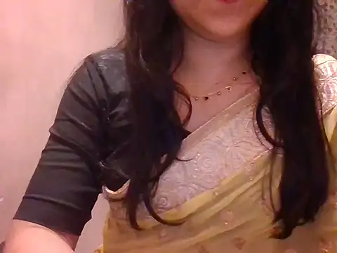 Snapshot of Pinky_4 chatting on June 9, 5:58 pm Pinky 4 online show from June 9, 5:58 pm