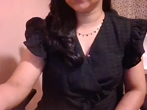 Pinky 4 online show from March 4, 6:04 pm