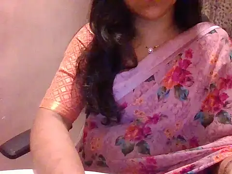 Pinky 4 online show from June 2, 6:19 pm