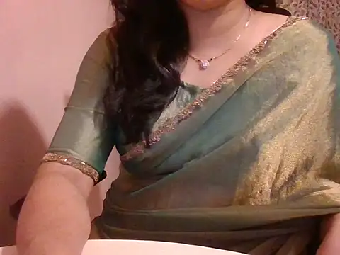 Pinky 4 online show from February 14, 3:23 pm