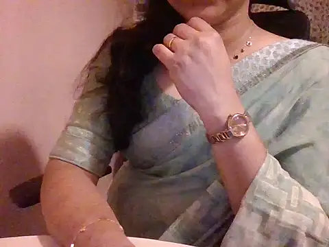Pinky 4 online show from April 26, 2:36 pm