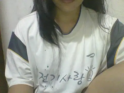 spankmybootyxxx online show from December 20, 8:33 pm