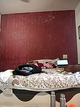 Snapshot of hornydick4you chatting on February 26, 7:19 am hornydick4you online show from February 26, 7:19 am