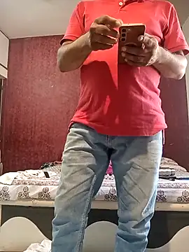 Snapshot of hornydick4you chatting on February 19, 6:21 am hornydick4you online show from February 19, 6:21 am