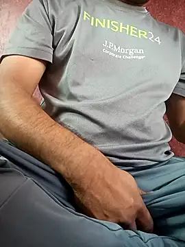 Snapshot of hornydick4you chatting on December 23, 4:56 am hornydick4you online show from December 23, 4:56 am