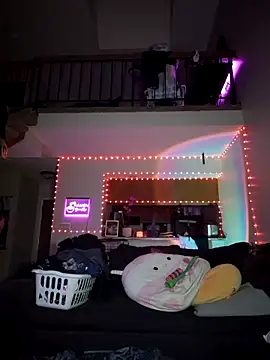 Snapshot of Cutegothcrybabyx chatting on September 18, 2:47 am Cutegothcrybabyx online show from September 18, 2:47 am