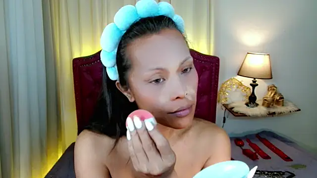 DreamLADYBOY online show from June 5, 12:04 am