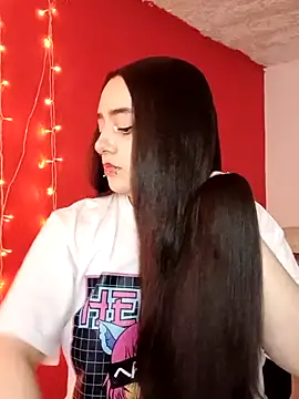 IvonneT online show from October 5, 8:32 pm