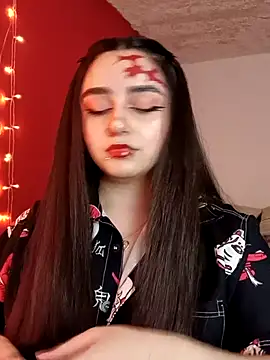 IvonneT online show from October 31, 3:47 am