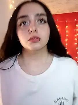 IvonneT online show from February 5, 3:45 am