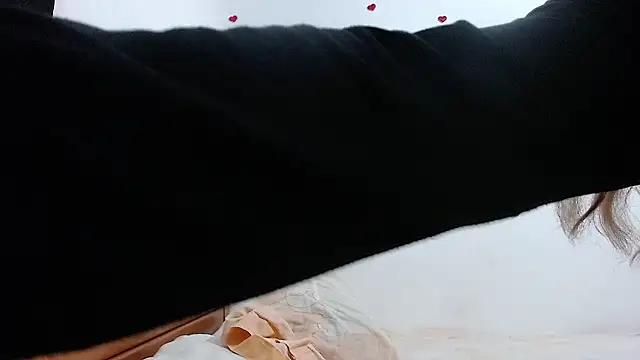 OriannaDomenechi online show from December 31, 1:04 am