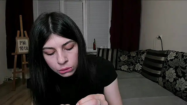 MolagAnna online show from December 18, 7:40 pm