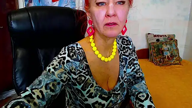 Snapshot of MilayaDFlow chatting on February 12, 11:43 am MilayaDFlow online show from February 12, 11:43 am