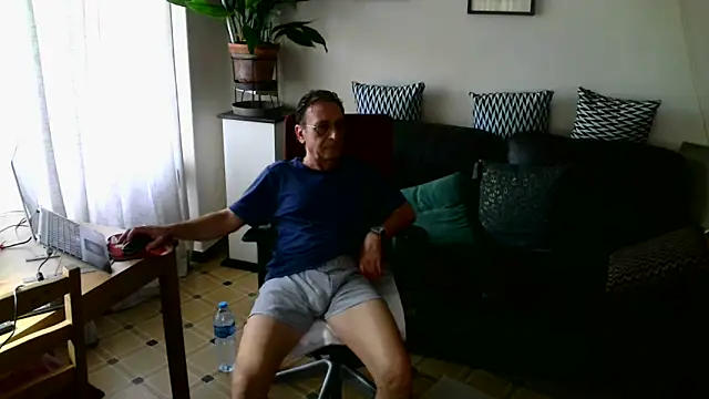 Snapshot of HETEREOMAN chatting on September 28, 4:36 pm HETEREOMAN online show from September 28, 4:36 pm