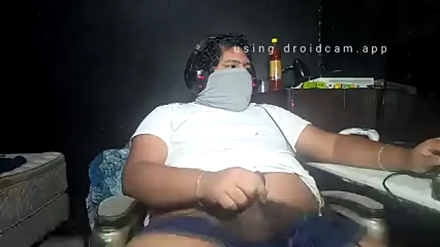 Snapshot of mikfgh50 chatting on November 27, 2:12 am mikfgh50 online show from November 27, 2:12 am