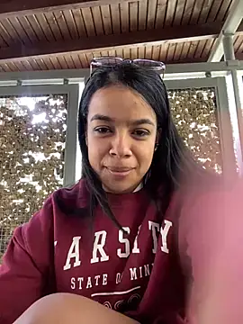 trianawhite online show from October 24, 2:27 pm