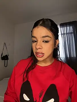 trianawhite online show from October 14, 2:39 pm