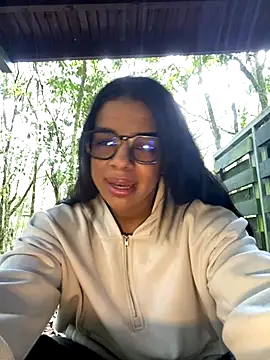 trianawhite online show from December 18, 2:54 pm