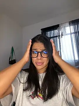 trianawhite online show from January 19, 4:11 pm