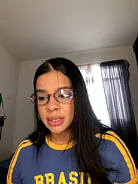 trianawhite online show from November 13, 3:49 pm