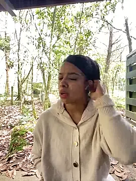 trianawhite online show from November 29, 3:12 pm