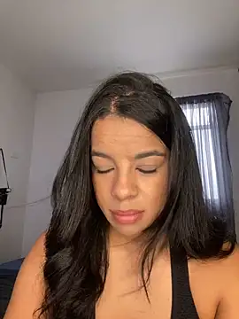 trianawhite online show from November 7, 3:38 pm