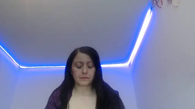 Snapshot of Naughtygirl-latin10 chatting on February 5, 5:09 am Naughtygirl-latin10 online show from February 5, 5:09 am