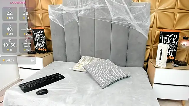 Snapshot of melani_dream chatting on September 25, 2:12 pm melani dream online show from September 25, 2:12 pm