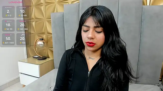 Snapshot of melani_dream chatting on June 11, 1:41 pm melani dream online show from June 11, 1:41 pm