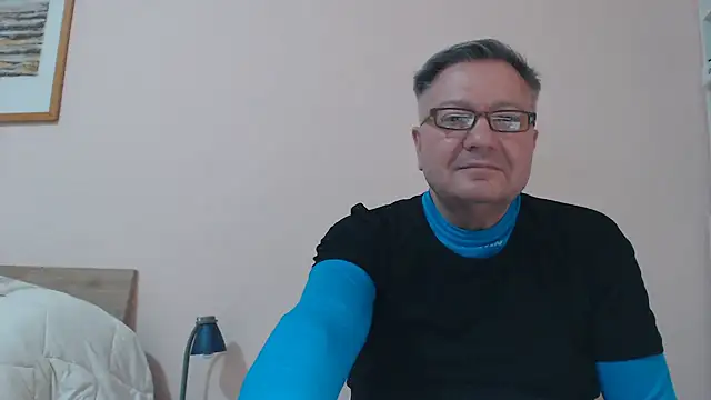 Snapshot of YOU6me chatting on March 20, 6:09 pm YOU6me online show from March 20, 6:09 pm