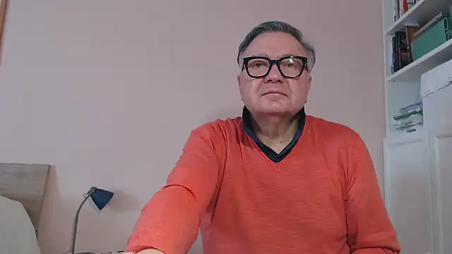 YOU6me online show from March 8, 9:12 am