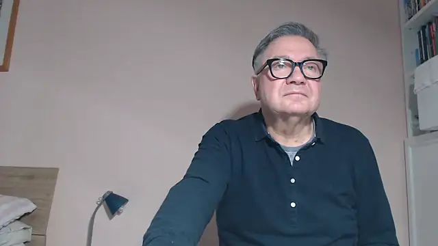 YOU6me online show from March 15, 4:52 am