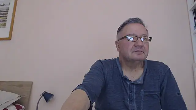 Snapshot of YOU6me chatting on September 21, 4:56 pm YOU6me online show from September 21, 4:56 pm