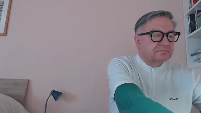 YOU6me online show from February 16, 8:46 am