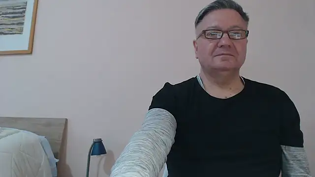 Snapshot of YOU6me chatting on March 21, 3:13 pm YOU6me online show from March 21, 3:13 pm