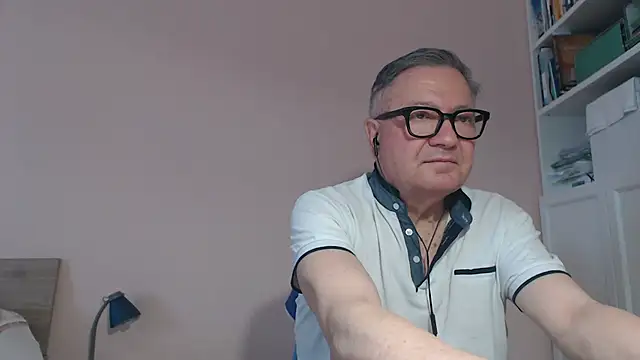 YOU6me online show from June 2, 3:45 pm