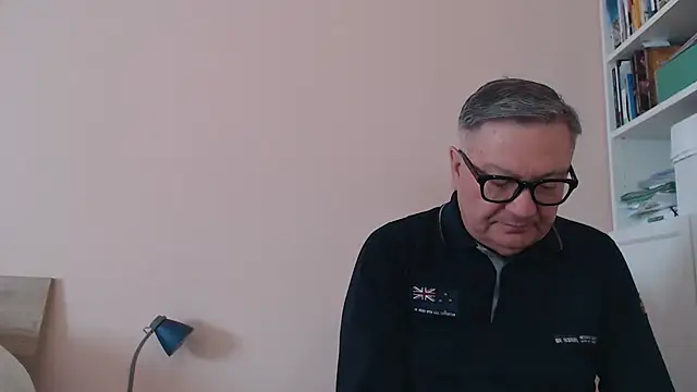 YOU6me online show from April 14, 6:40 am