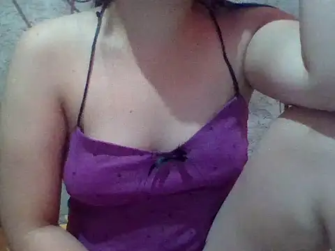 Beatrice143 online show from February 18, 12:08 am