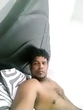 chocolatico1982 online show from December 3, 7:17 pm