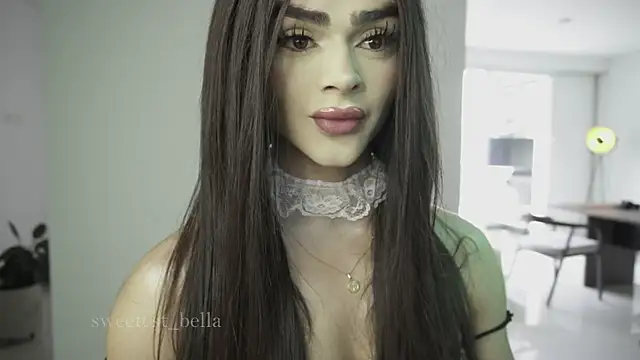 sweetest bella online show from June 10, 1:12 pm
