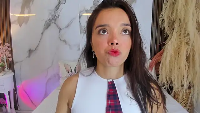 hannahill69 online show from October 8, 4:47 am