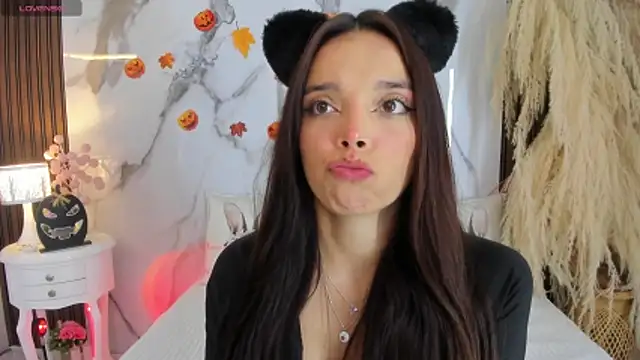 hannahill69 online show from October 28, 5:29 am