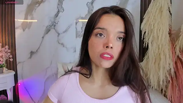 hannahill69 online show from September 25, 4:51 am